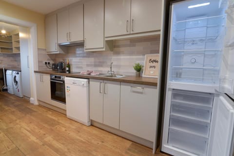 Urban Retreat Walkable to City & Salthill with Free Parking House in Galway