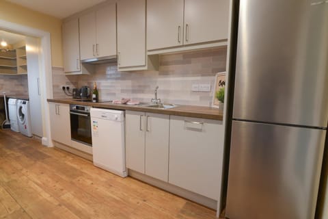 Urban Retreat Walkable to City & Salthill with Free Parking House in Galway