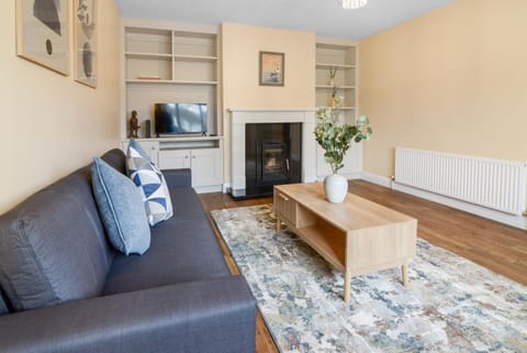 Urban Retreat Walkable to City & Salthill with Free Parking House in Galway