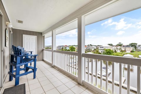 Patio, Day, View (from property/room), Balcony/Terrace