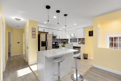 Kitchen or kitchenette, Kitchen or kitchenette, Dining area, oven, stove, kitchen