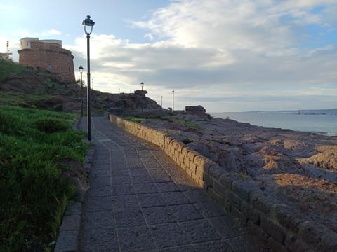 Nearby landmark, Natural landscape, Landmark view, Sea view