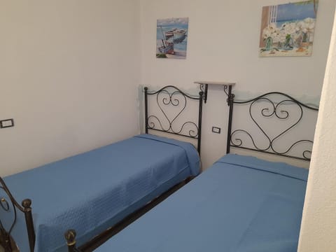 Casa Grazia Deledda 16 Bed and Breakfast in Orosei