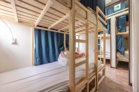 bunk bed