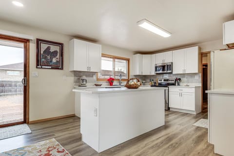2 Mi to Golf Course! Family Home in Pueblo West House in Pueblo West