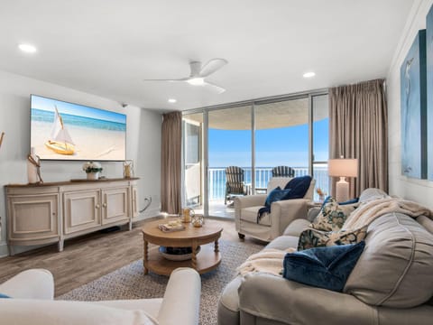 TV and multimedia, Balcony/Terrace, Living room, Seating area, Sea view, furniture