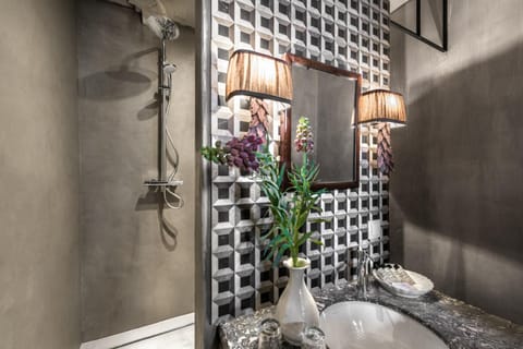 Shower, Bathroom, Decorative detail