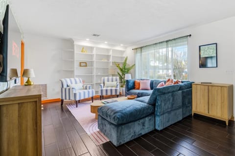 Tropical Tee - Putt Putt - Pool - Hot Tub - Bikes House in Largo