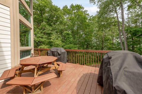 Scenic Serenity by Railey Vacations House in Deep Creek Lake