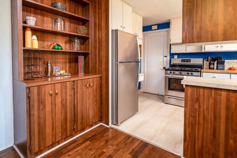 The Atomic Room at The Mod Pod Vacation rental in Eugene