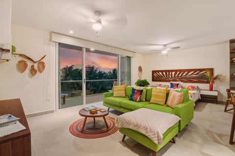 Bed, Balcony/Terrace, Living room, Photo of the whole room, Seating area, Bedroom