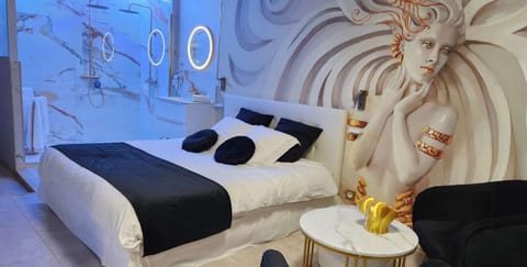 Bed, Bedroom