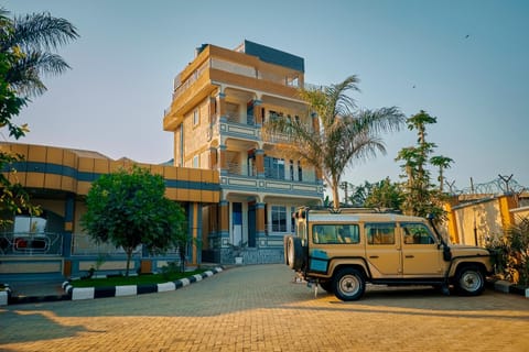 Property building, Parking
