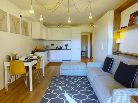 Hostdomus - Ski View Apartment in Sestriere