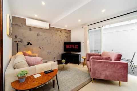 TV and multimedia, Living room, air conditioner