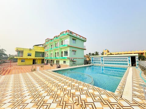 Property building, Restaurant/places to eat, Day, Pool view, Swimming pool, Breakfast, sunbed