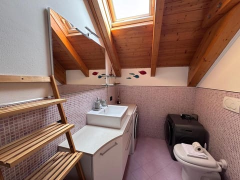 Rho Fiera Nest Near Railway Station & Fiera Milano Apartment in Rho