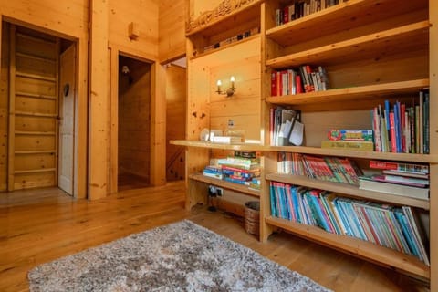 Glaciers Chalet Cheminee Vue Confort Calme House in Les Houches