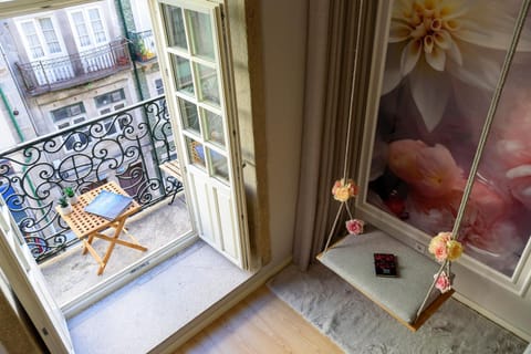 View (from property/room), Balcony/Terrace, Seating area