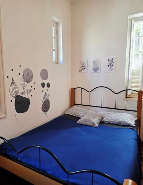 Casa de 2 andares até 7 hóspedes - três quadras do Metrô, Ar condicionado, Wi-Fi 50mps, Garagem Apartment in Santa Teresa