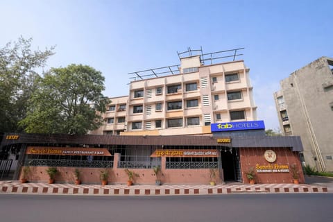 Property building, Facade/entrance
