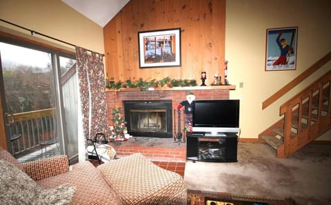 Mount Snow Chalet Loft Condo With VIEW ! Apartment in Mount Snow