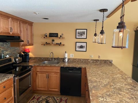 Mount Snow Chalet Loft Condo With VIEW ! Apartment in Mount Snow