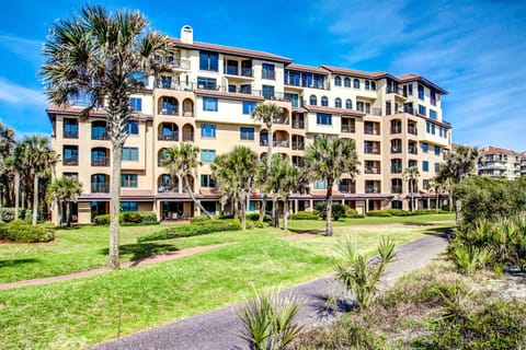 Property building, Day