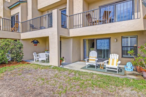 Property building, Patio, Day, View (from property/room), Balcony/Terrace