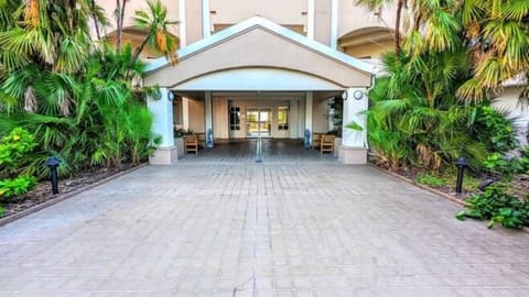 Property building, Facade/entrance, Day, Garden view