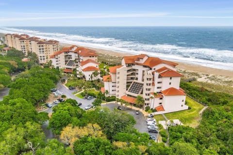 Property building, Day, Bird's eye view
