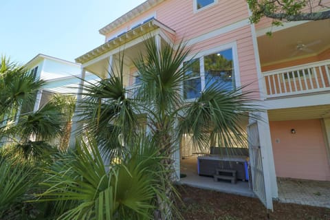 Property building, Balcony/Terrace