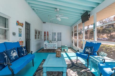 Blue Bungalow House in Tybee Island