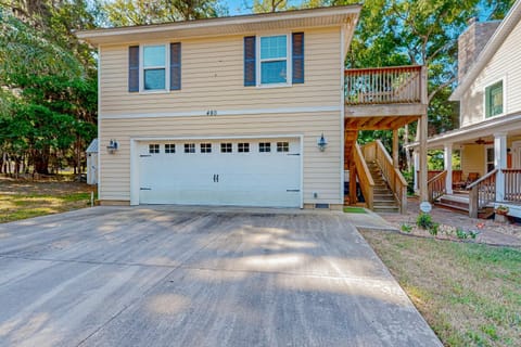 Property building, Day