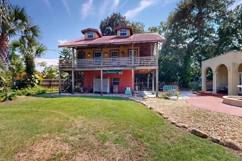 Property building, Day