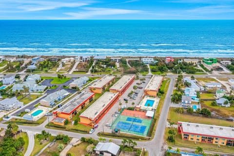 Property building, Day, Bird's eye view