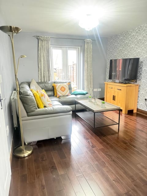 Comfy, cosy n spacious house in Old Town, Swindon House in Swindon