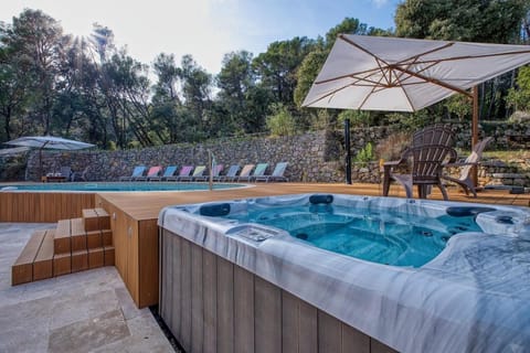 Hot Tub, Spa and wellness centre/facilities