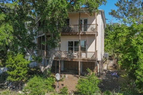 Property building, Balcony/Terrace
