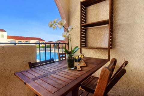 Patio, Day, View (from property/room), Balcony/Terrace, Dining area, Pool view, Swimming pool