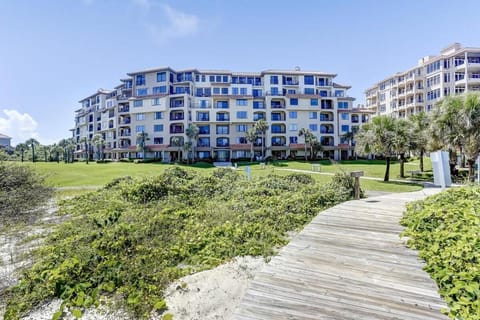 Property building, Day, Natural landscape