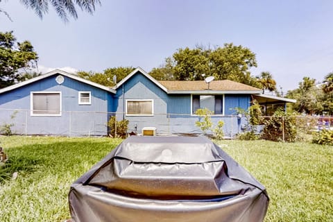 Property building, Day, Natural landscape