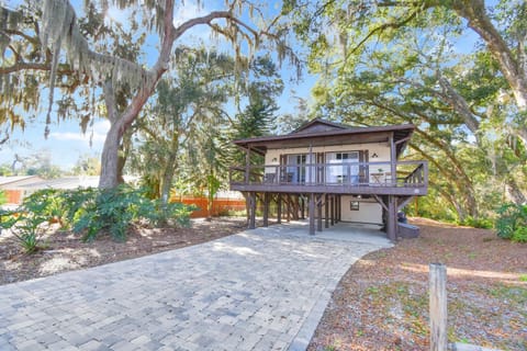 Property building, Spring, Day