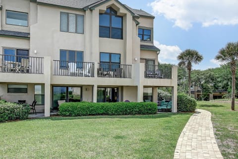 Property building, Day, Natural landscape