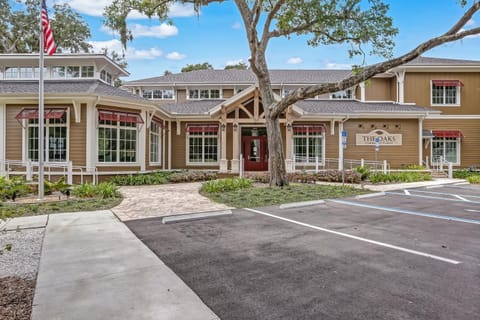 Property building, Day