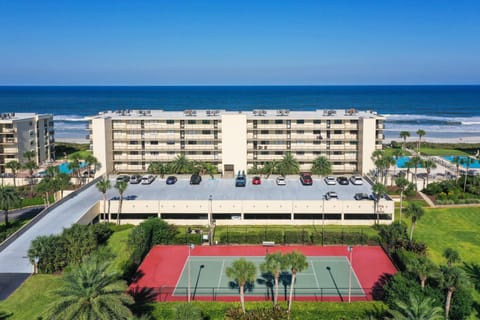 Property building, Day, Sea view, Sports