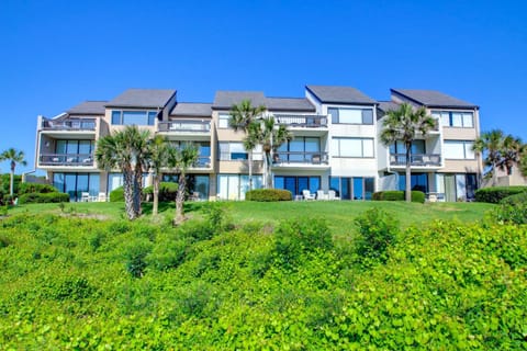 Property building, Day, Natural landscape