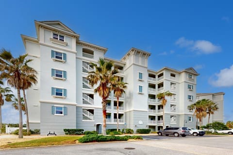 Property building, Day, Parking