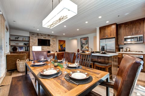 Abode at Black Bear 152 House in Deer Valley