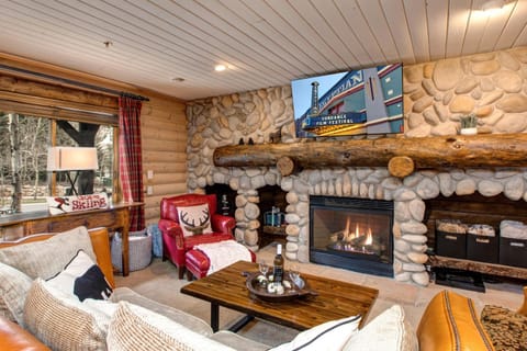 Abode at Black Bear 103 House in Deer Valley